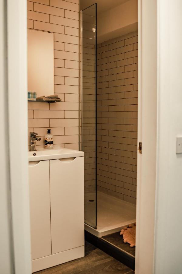 Dealhouse Apartments 10 Huddersfield Dış mekan fotoğraf