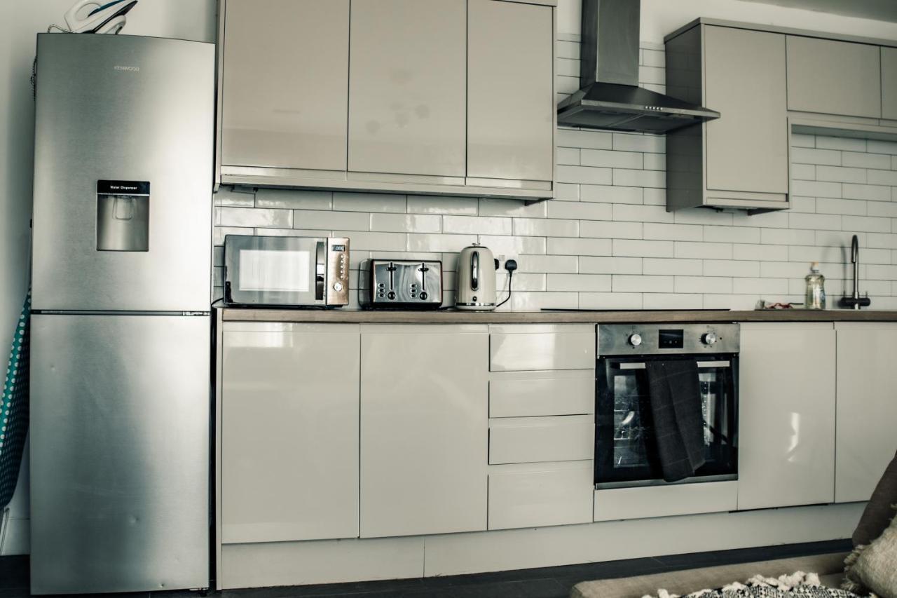 Dealhouse Apartments 10 Huddersfield Dış mekan fotoğraf