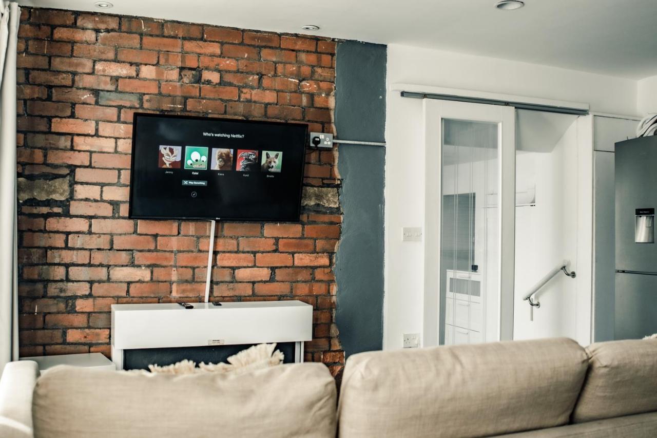 Dealhouse Apartments 10 Huddersfield Dış mekan fotoğraf